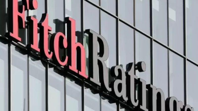 Economia: Fitch eleva nota de crédito do Brasil e país recupera classificação de 2018.