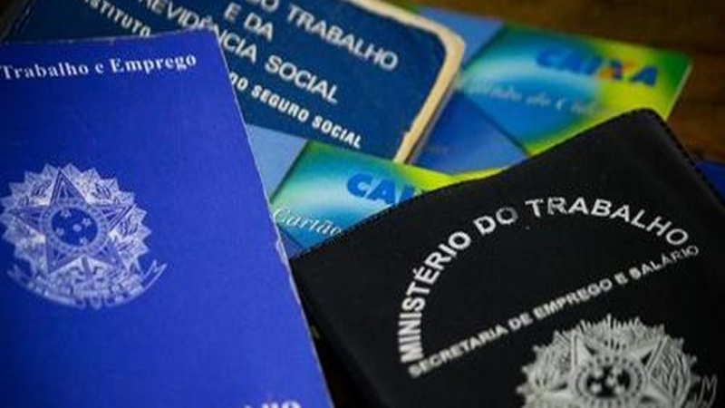 ECONOMIA: Desemprego cai para 7,8% em agosto, menor nível desde fevereiro de 2015.