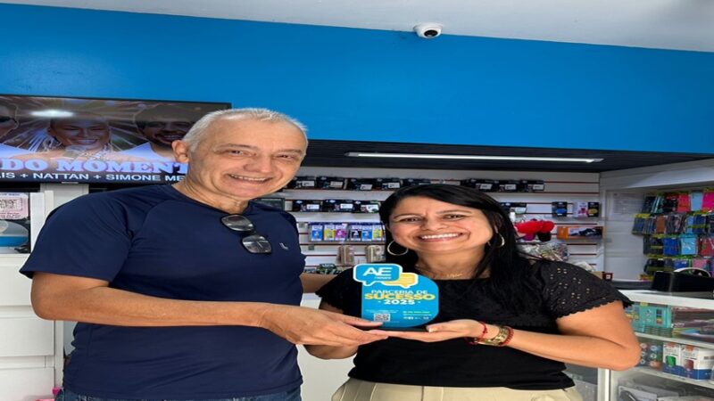 Entrega da premiação “PARCERIA DE SUCESSO 2025” para a loja World Toner